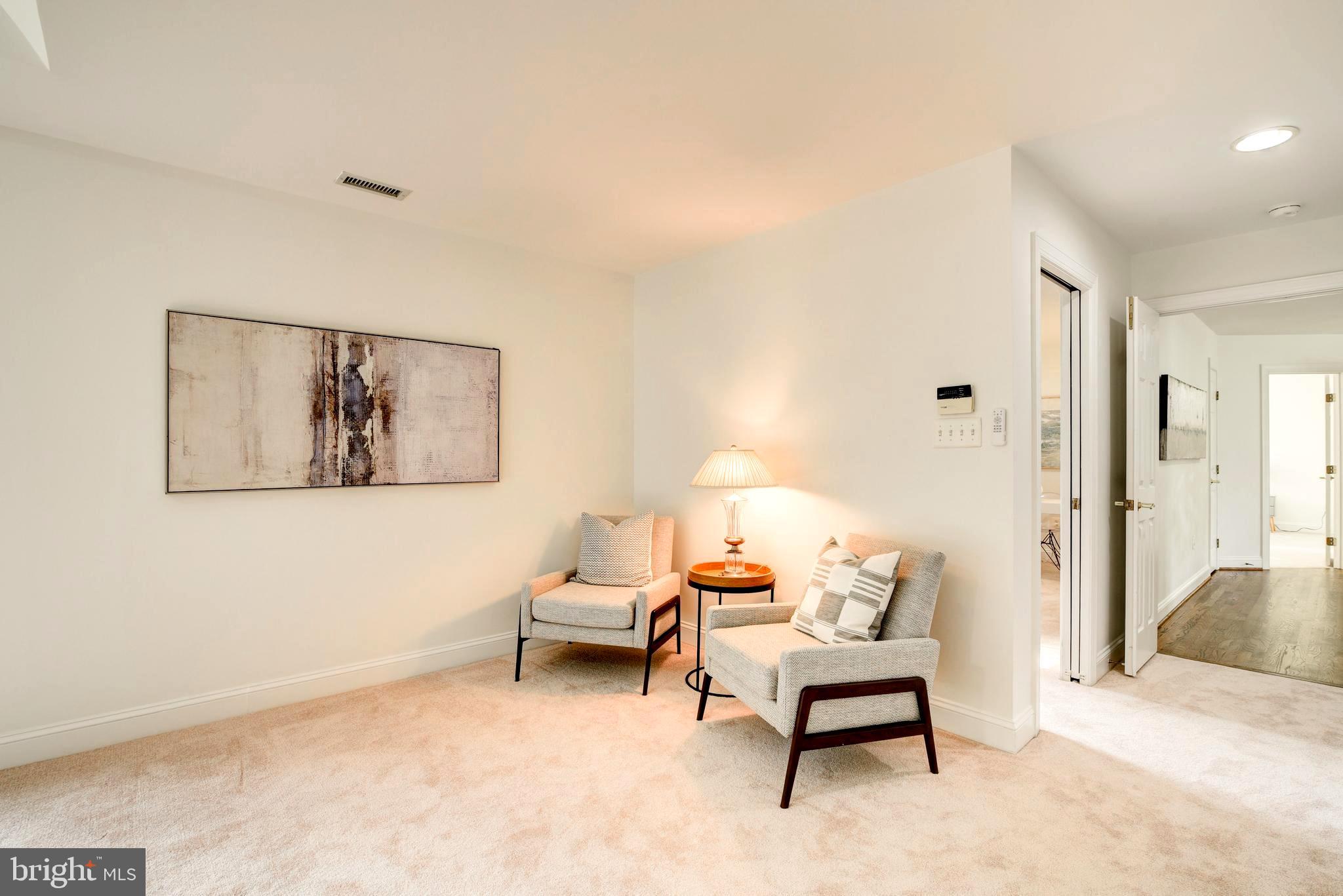 TYSON GLEN - Residential