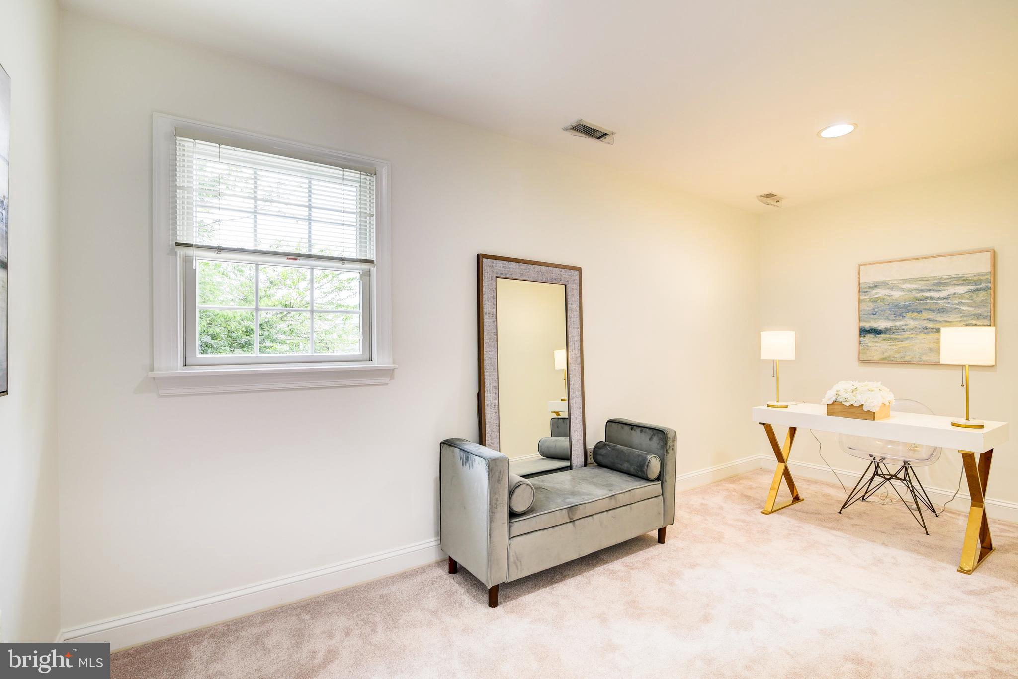 TYSON GLEN - Residential