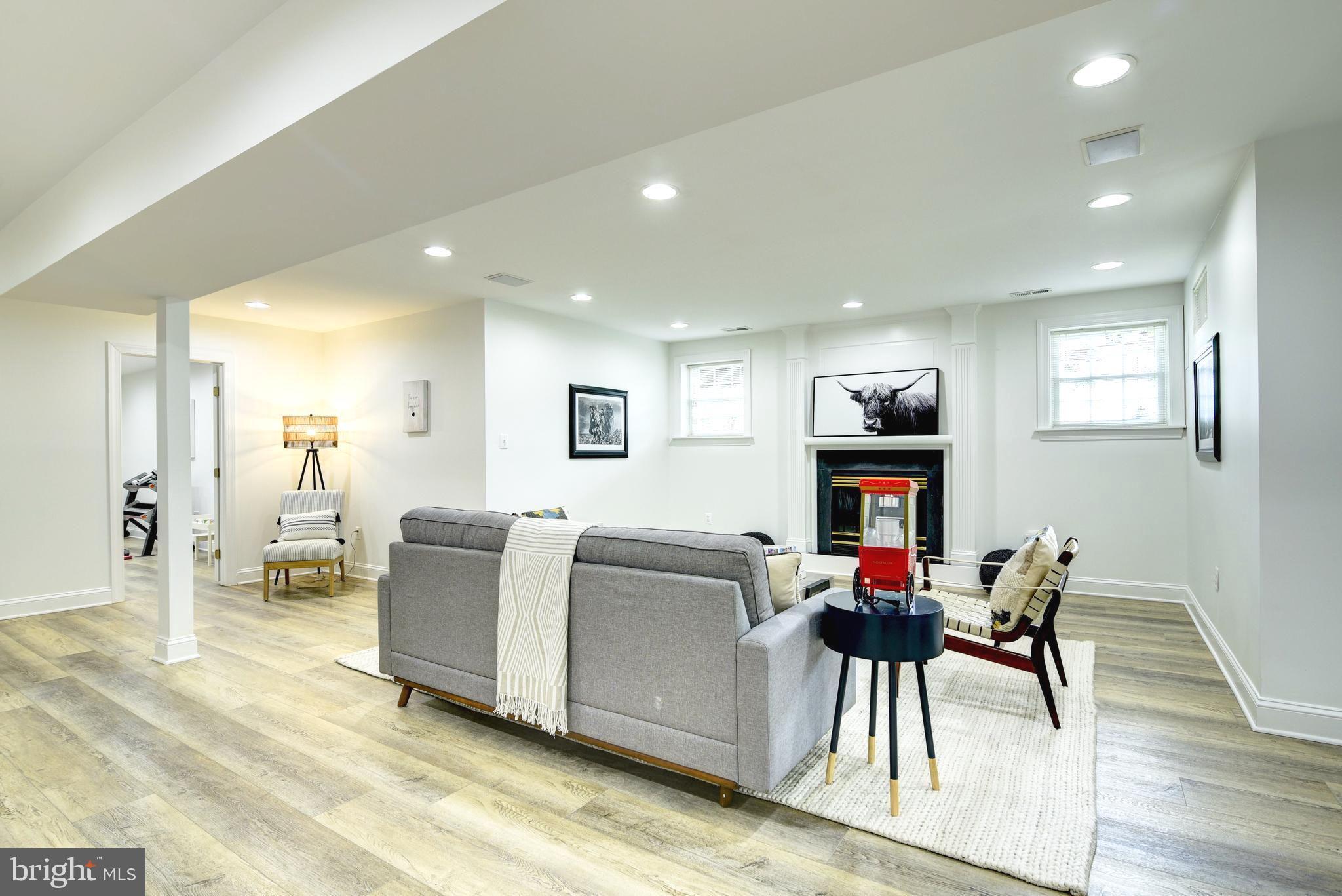 TYSON GLEN - Residential