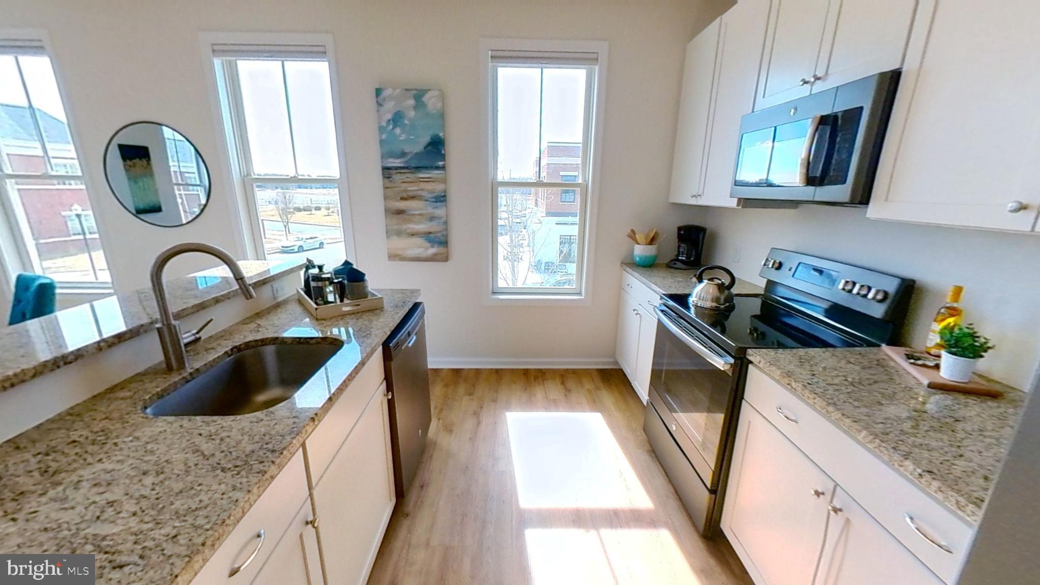 801 MAPLETON AVENUE 3