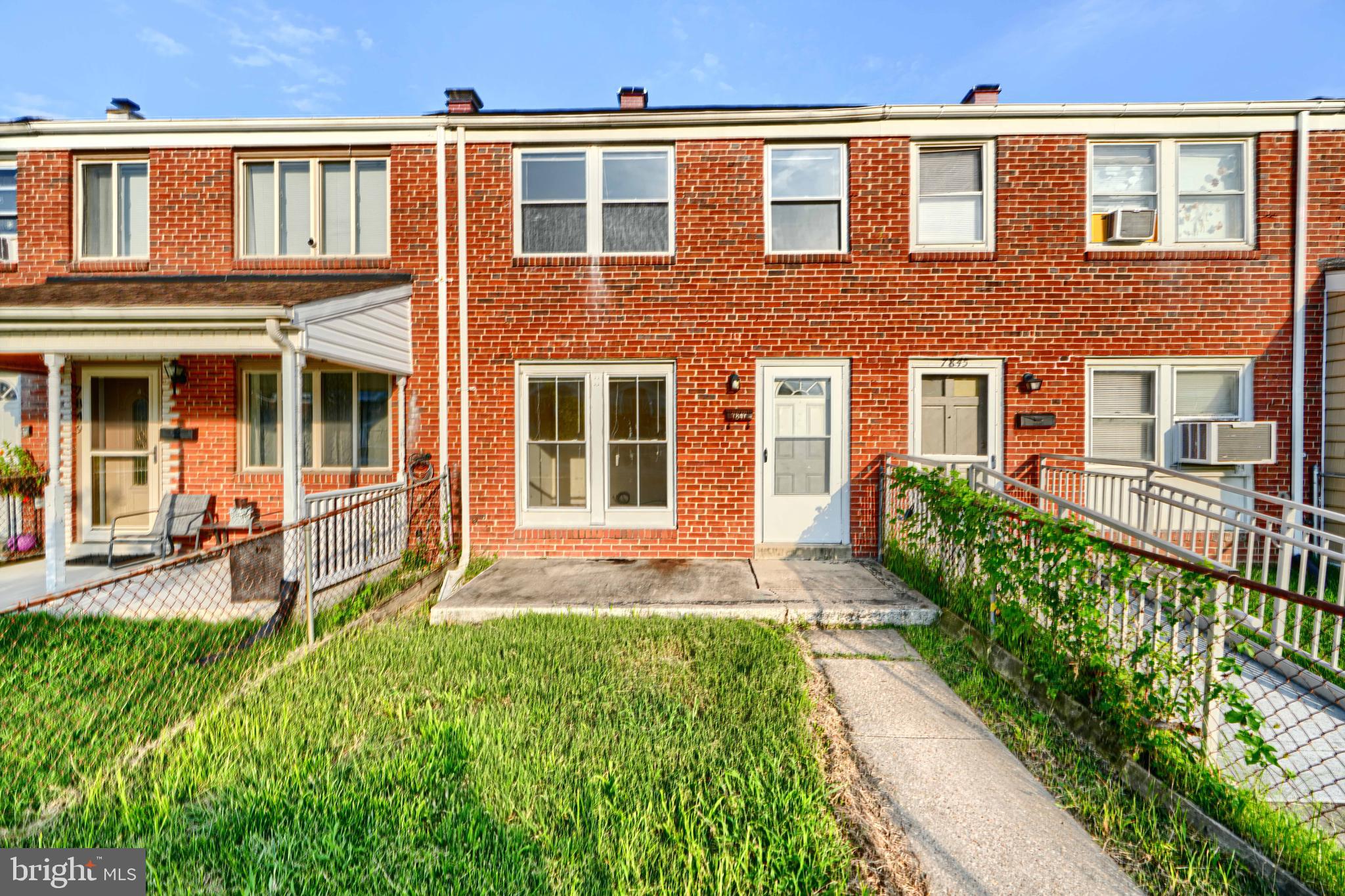7847 SAINT CLAIRE