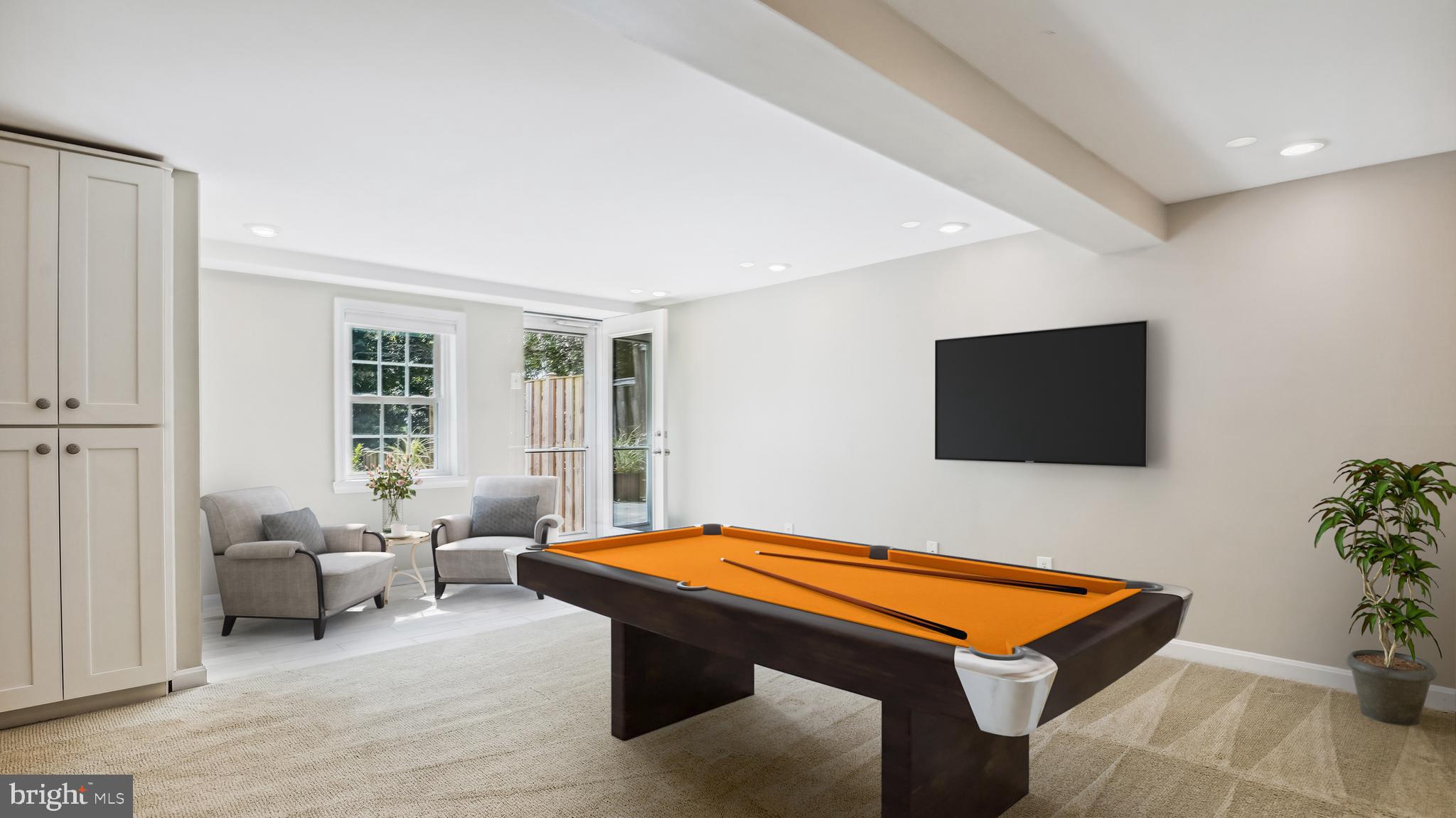 WARWICK VILLAGE - Residential