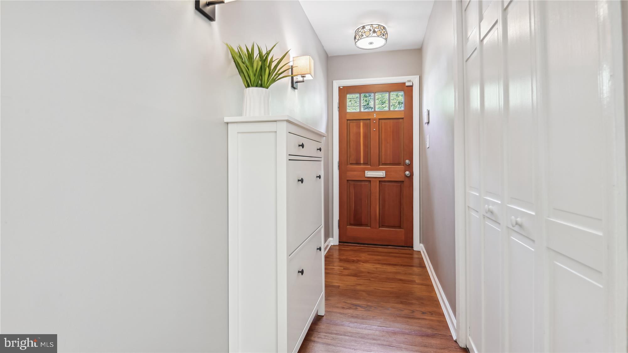 WARWICK VILLAGE - Residential