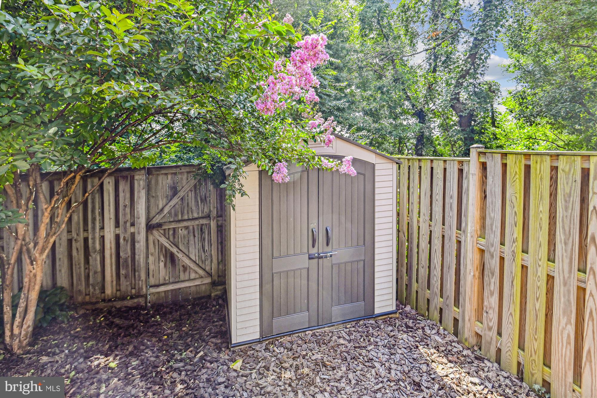 WARWICK VILLAGE - Residential