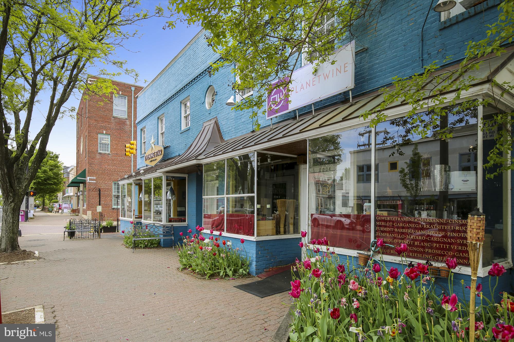 WARWICK VILLAGE - Residential