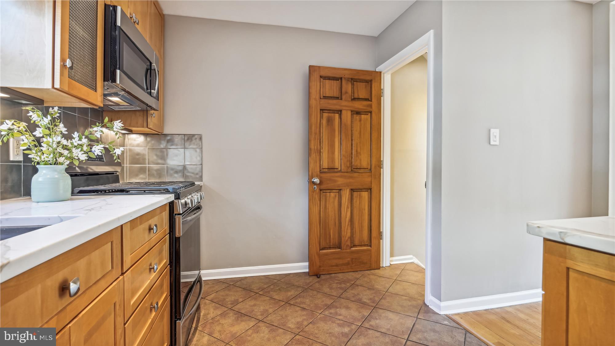 WARWICK VILLAGE - Residential