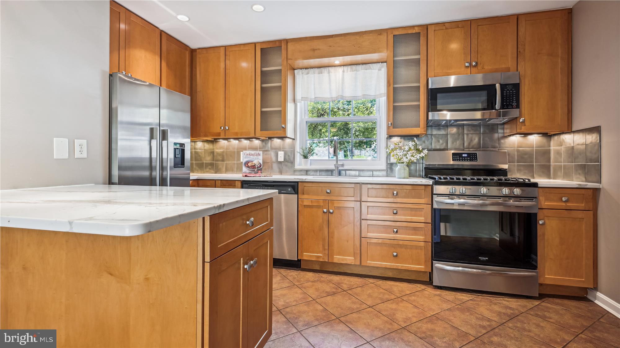 WARWICK VILLAGE - Residential