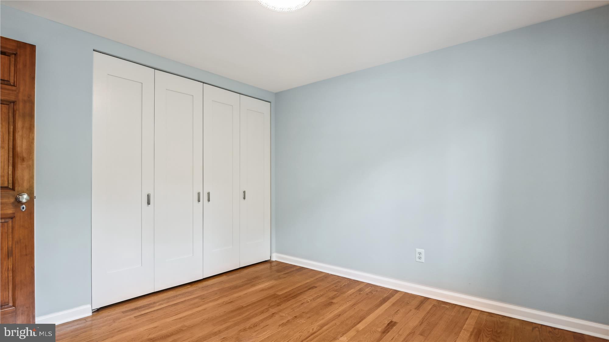 WARWICK VILLAGE - Residential