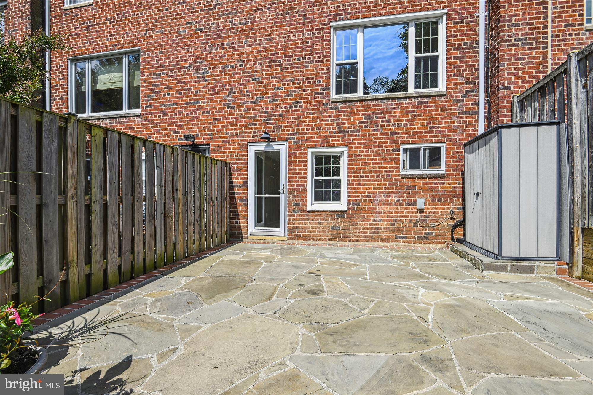 WARWICK VILLAGE - Residential