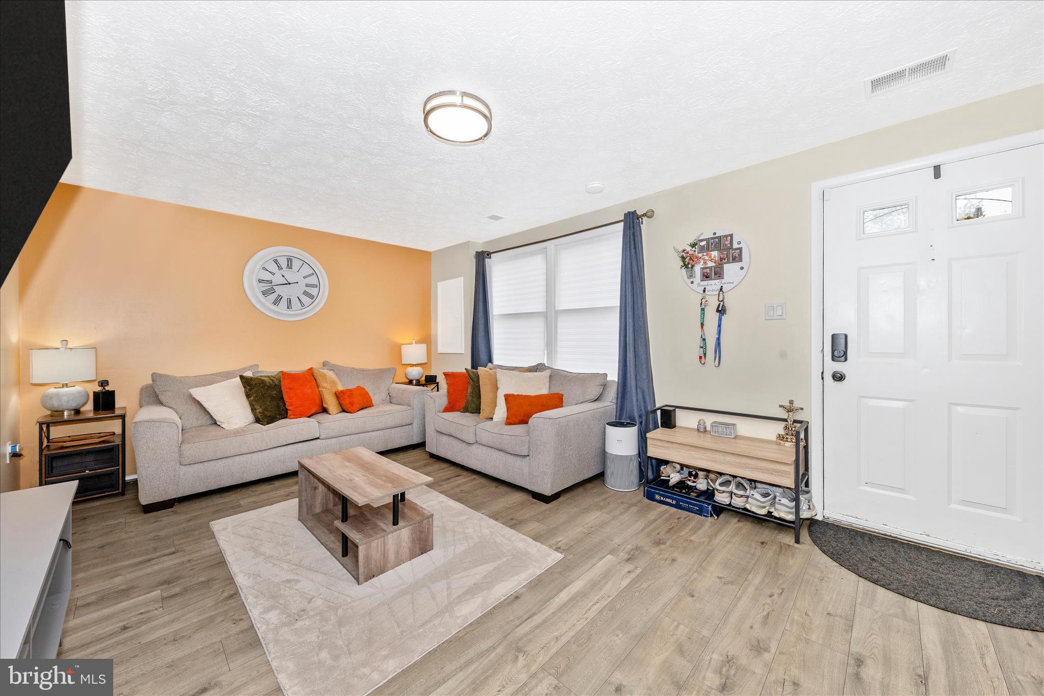 GLADE TOWN - Residential