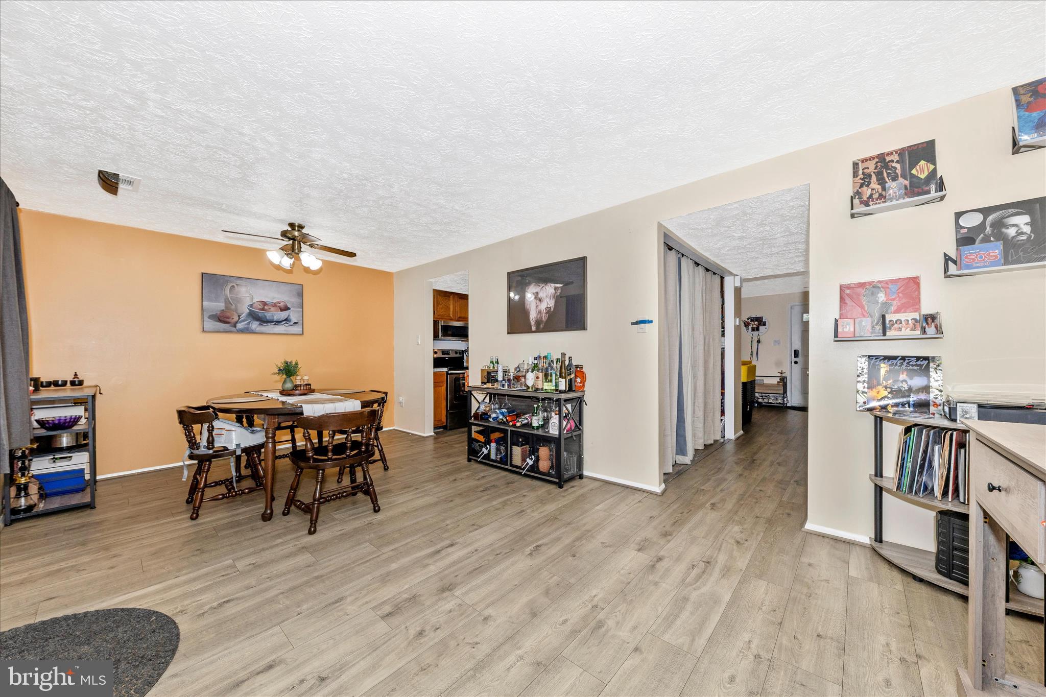 GLADE TOWN - Residential