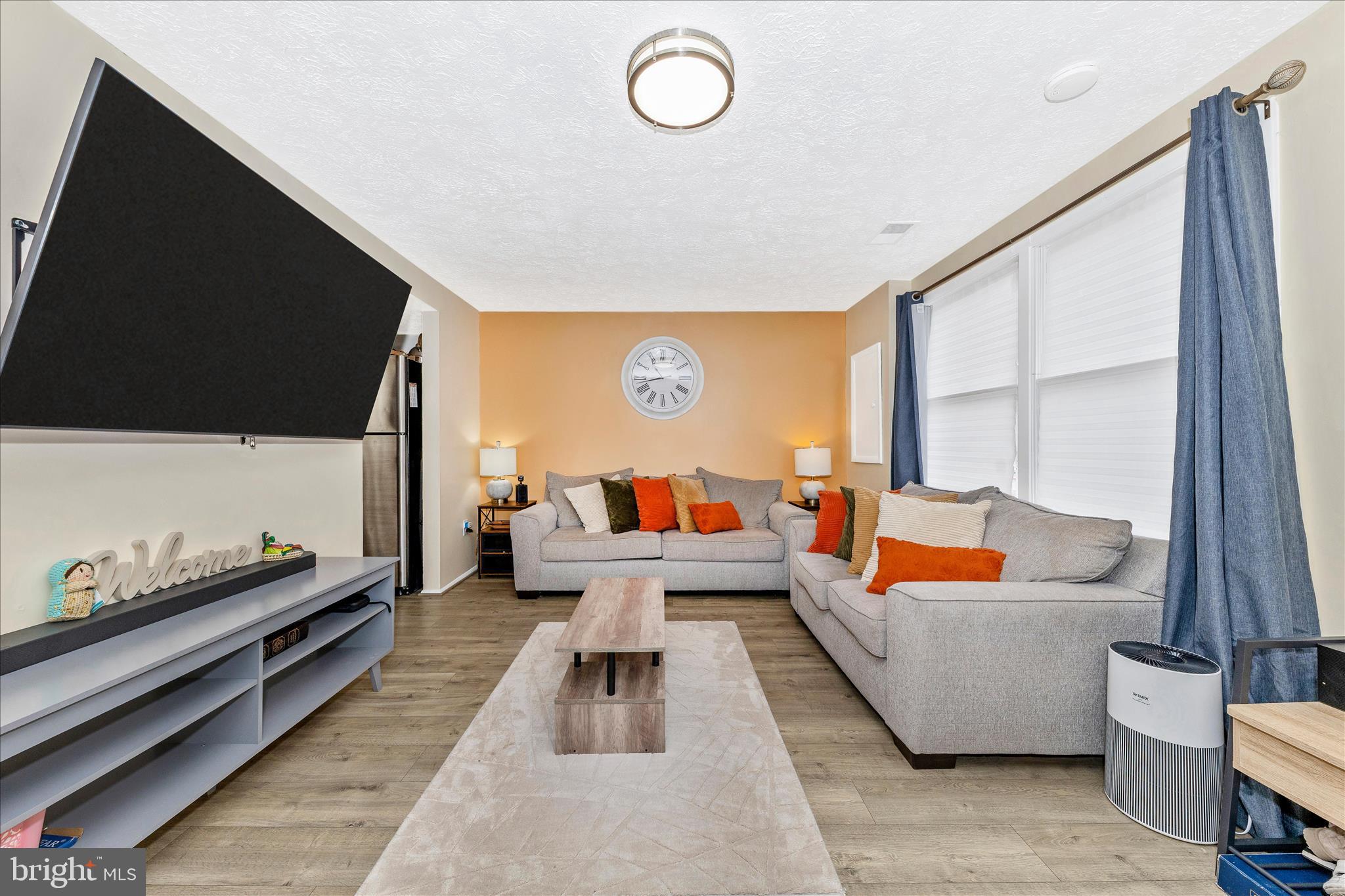 GLADE TOWN - Residential