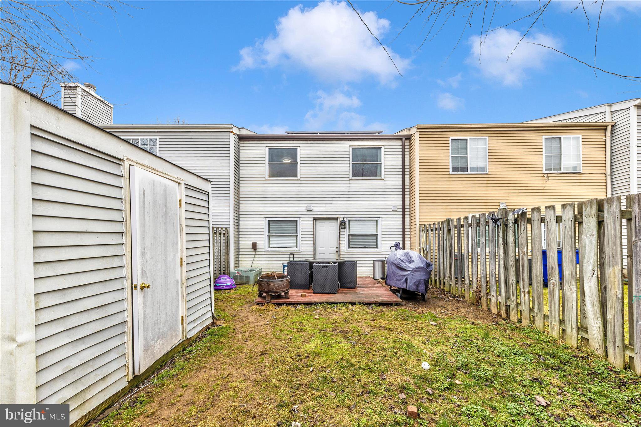 GLADE TOWN - Residential