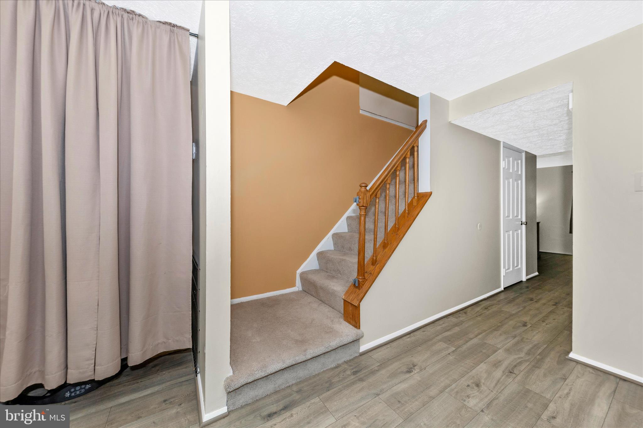 GLADE TOWN - Residential