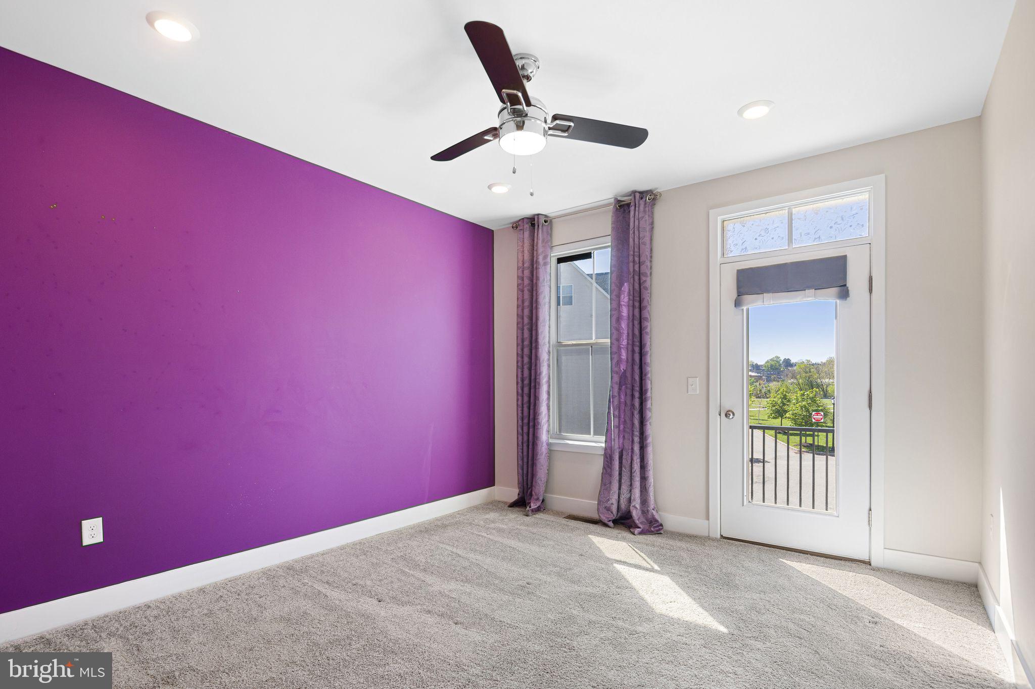STEELPOINTE - Residential
