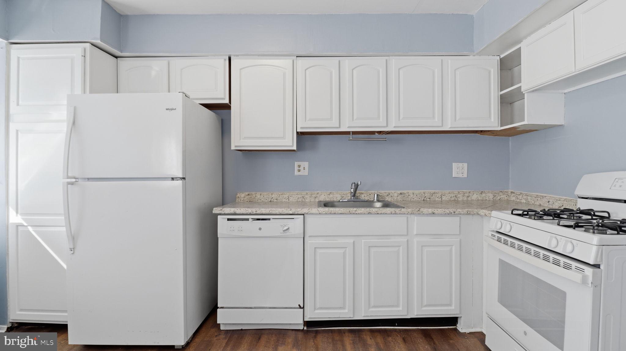 WINDSOR  MILL - Residential