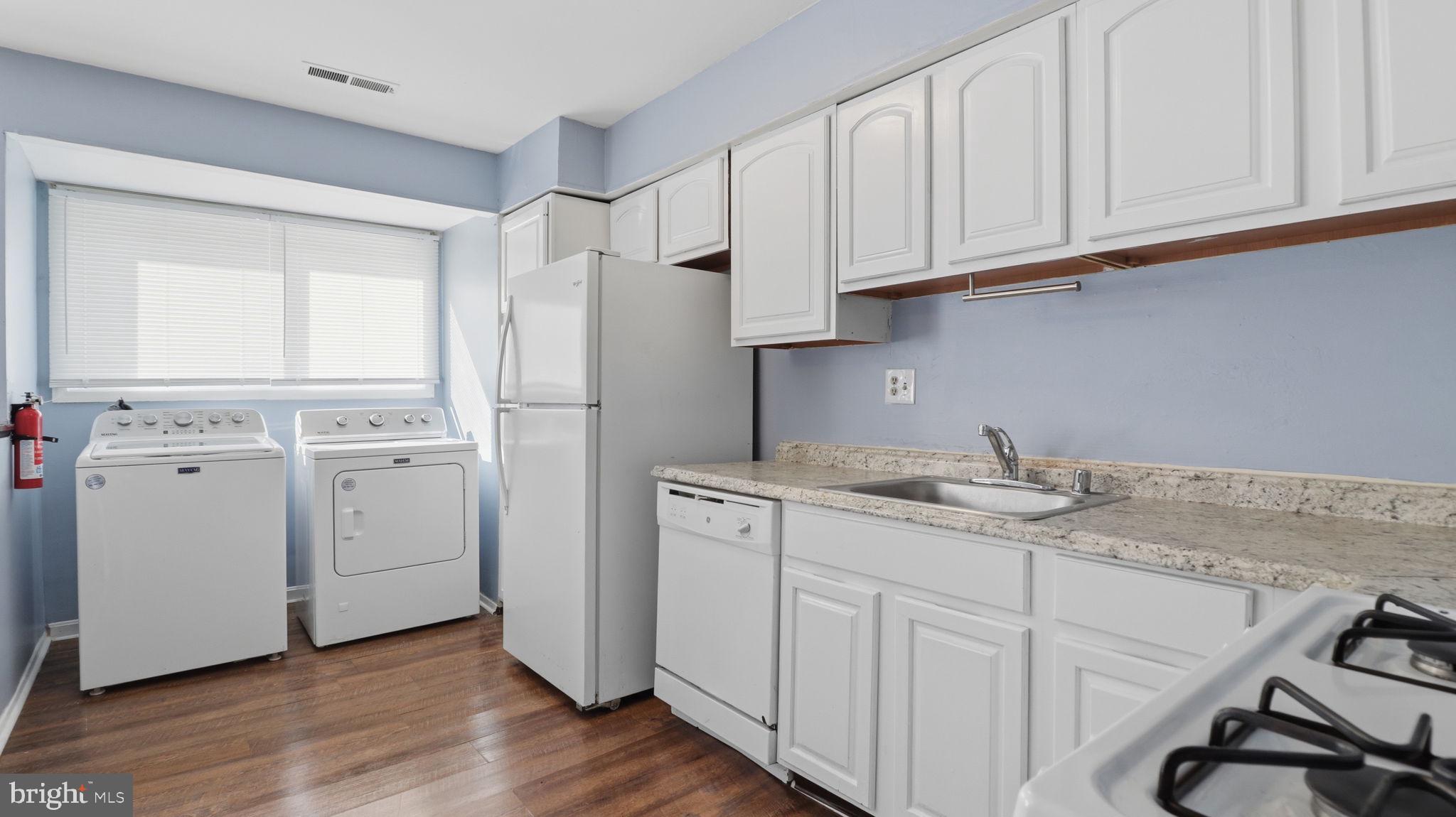 WINDSOR  MILL - Residential