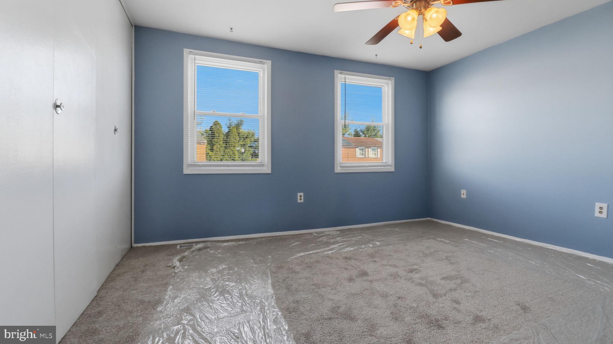 WINDSOR  MILL - Residential