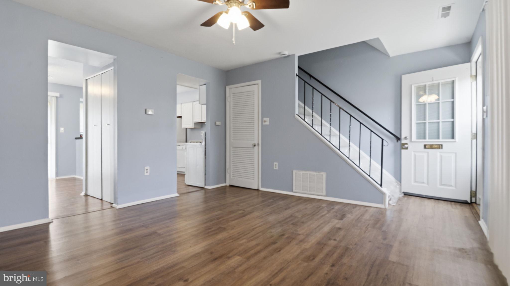 WINDSOR  MILL - Residential