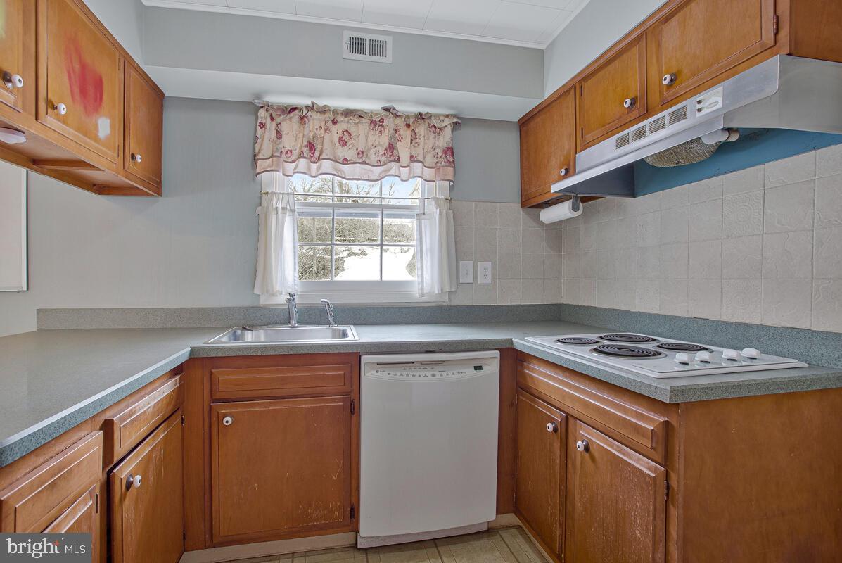 ROCKLEDGE AT BELAIR - Residential