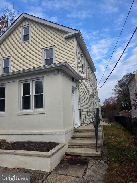 105 MECRAY LANE MAPLE SHADE NJ 08052