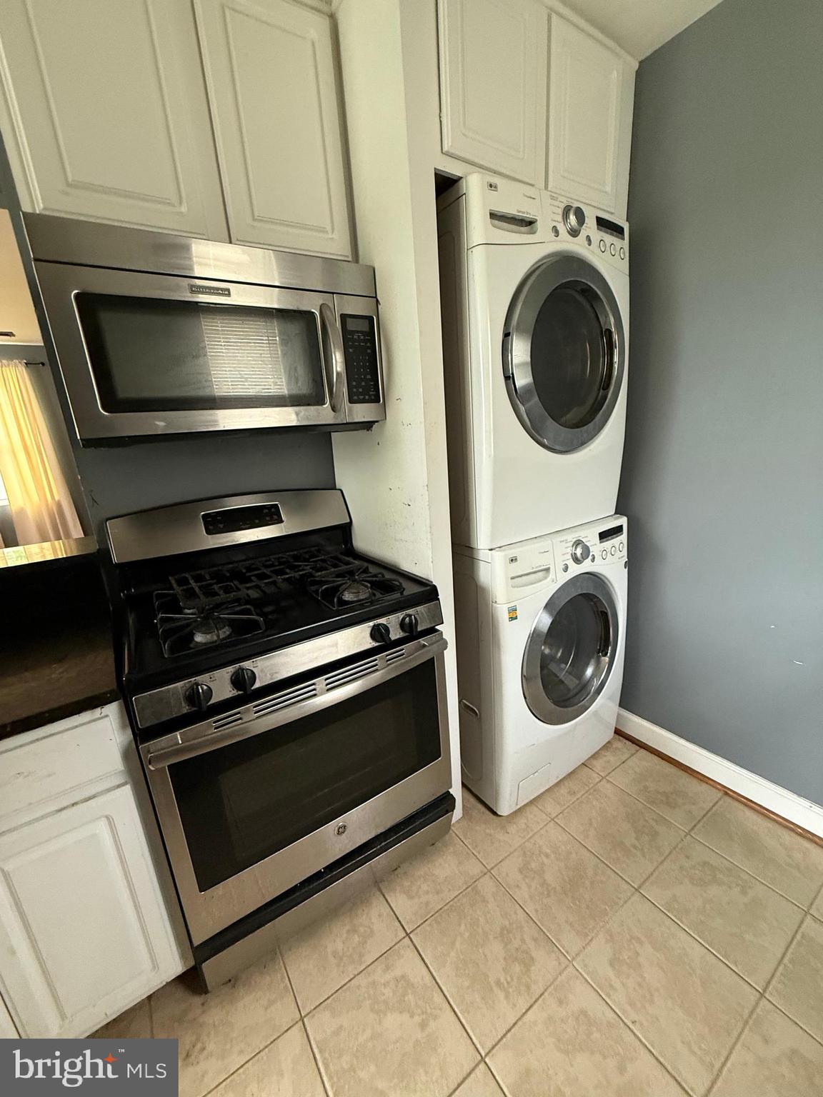 HIGHLAND AT LANDOVER STATION - Residential