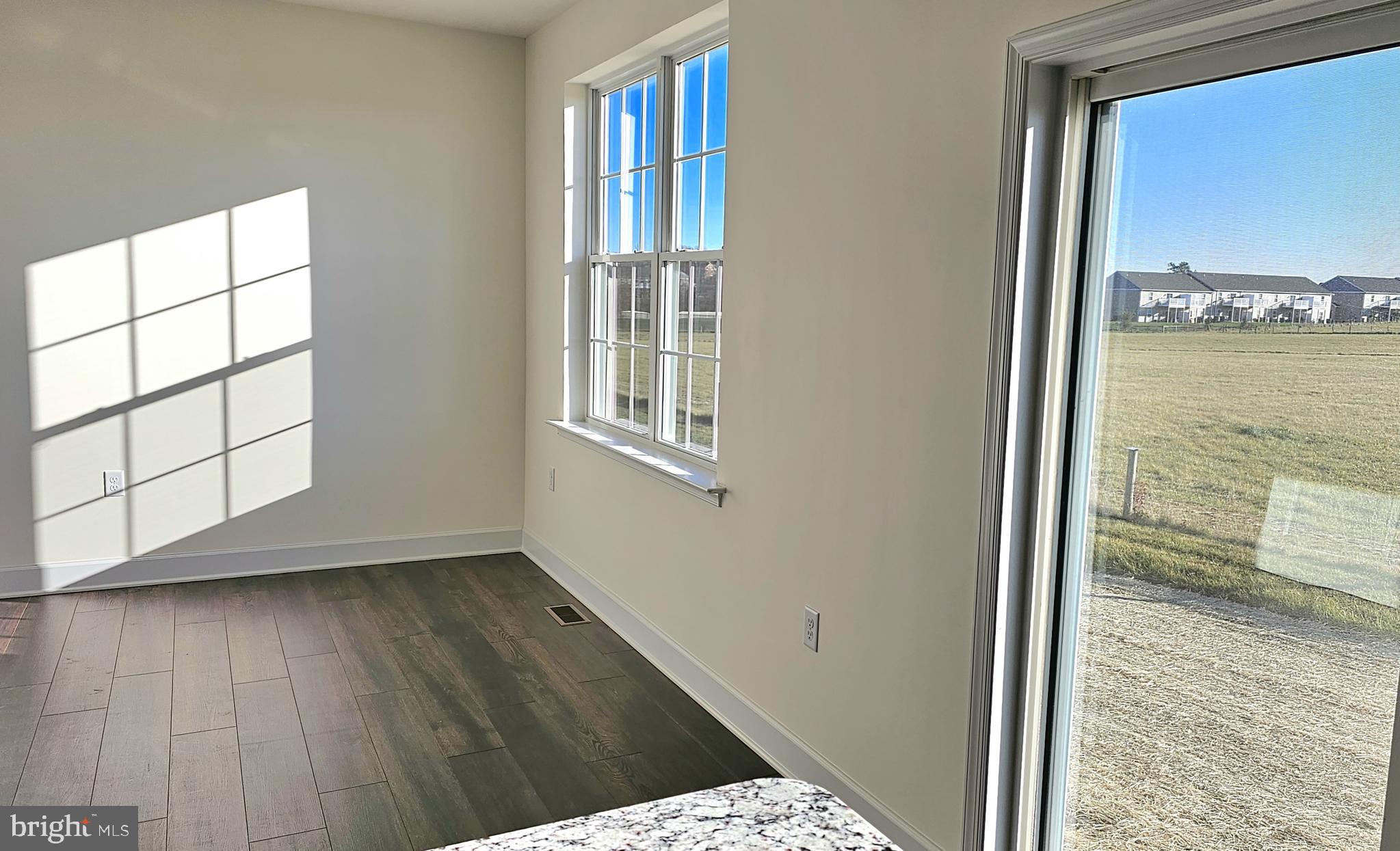 KINGS COURT AT BROWNSTONE - Residential