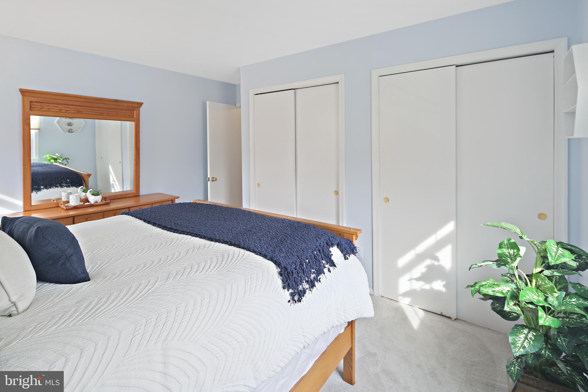 CALVERTON - Residential