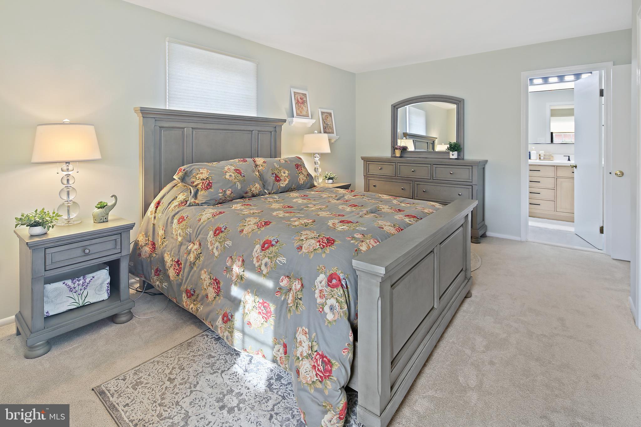 CALVERTON - Residential