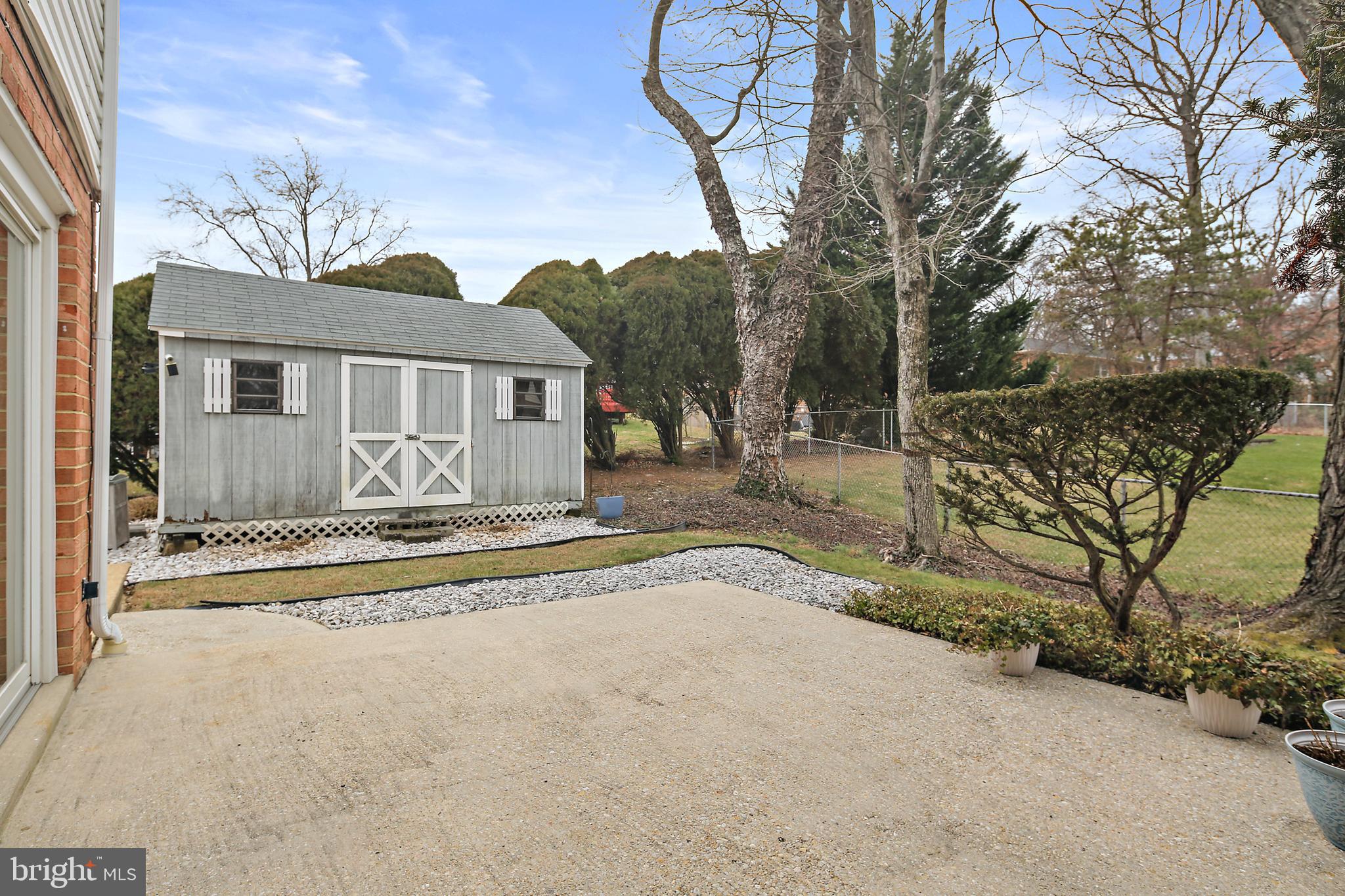 CALVERTON - Residential