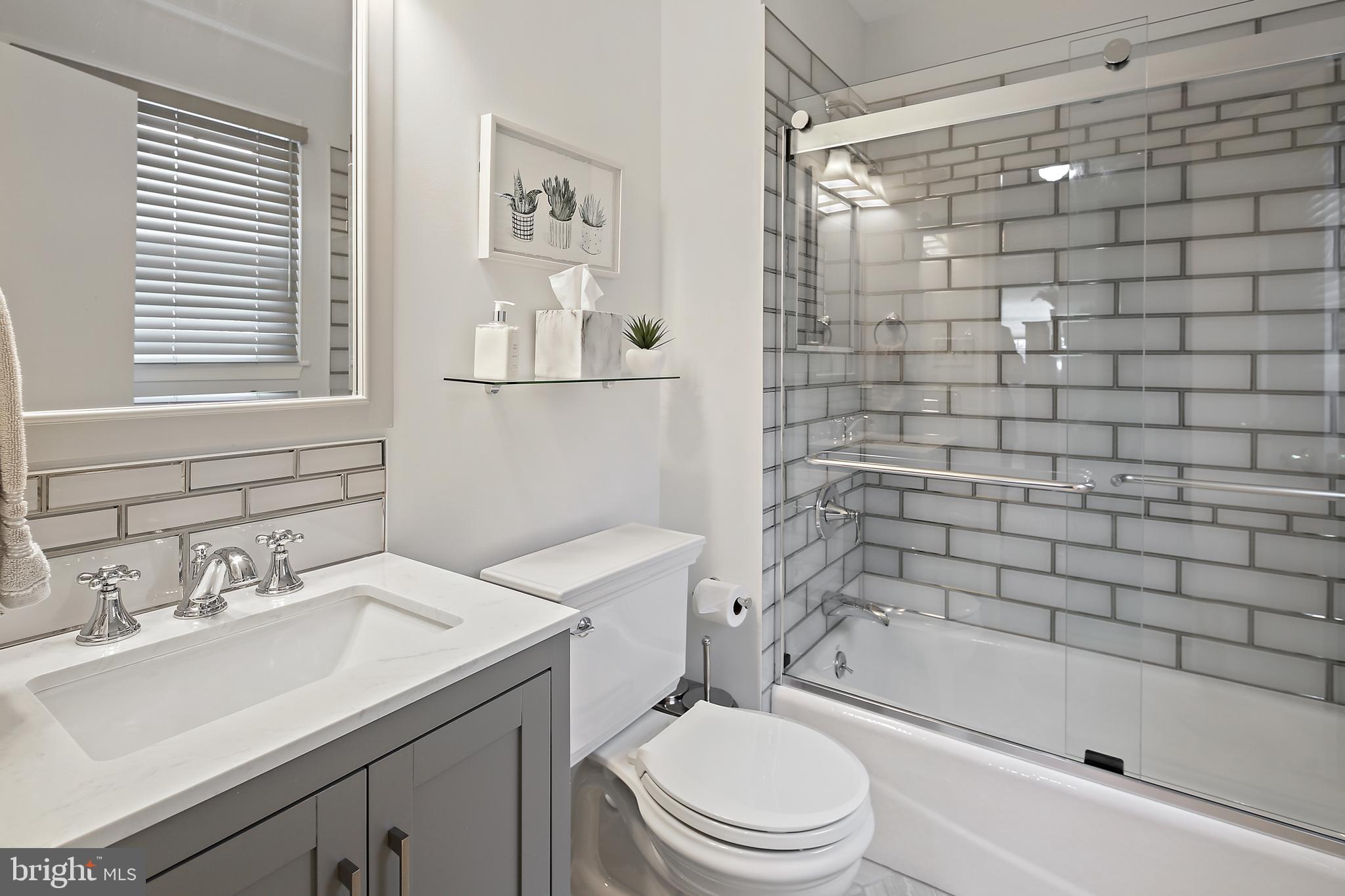 CALVERTON - Residential