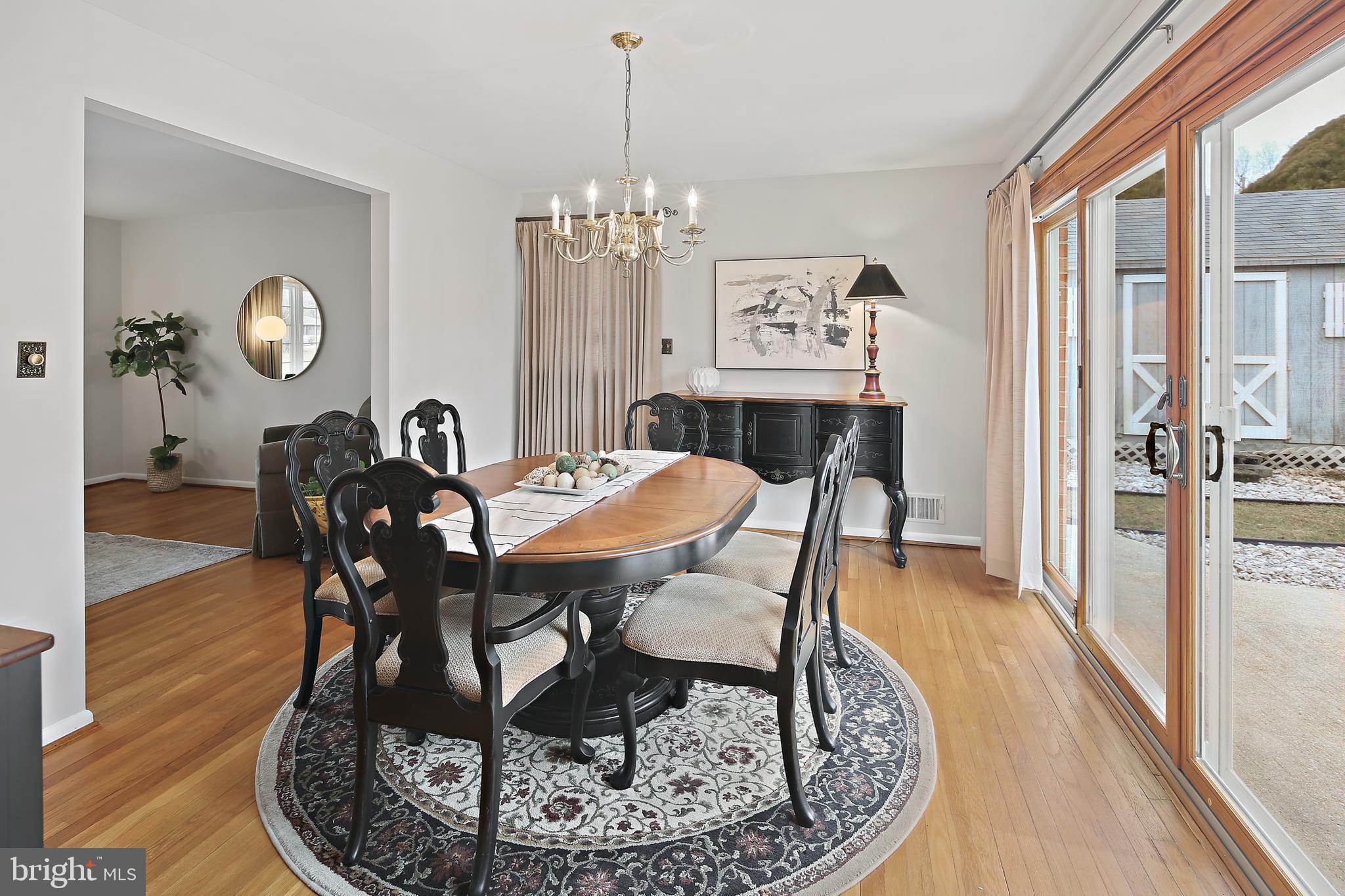 CALVERTON - Residential