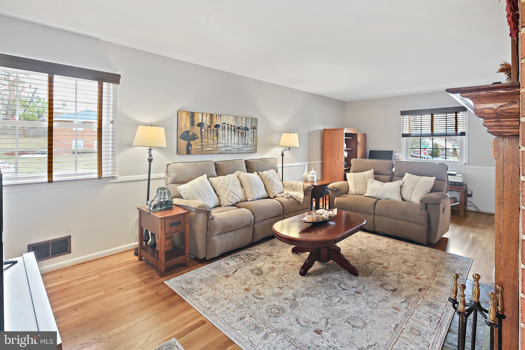 CALVERTON - Residential