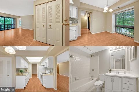 Photo of 10208 Bushman Drive #422, OAKTON, VA 22124 (MLS # VAFX2267944)