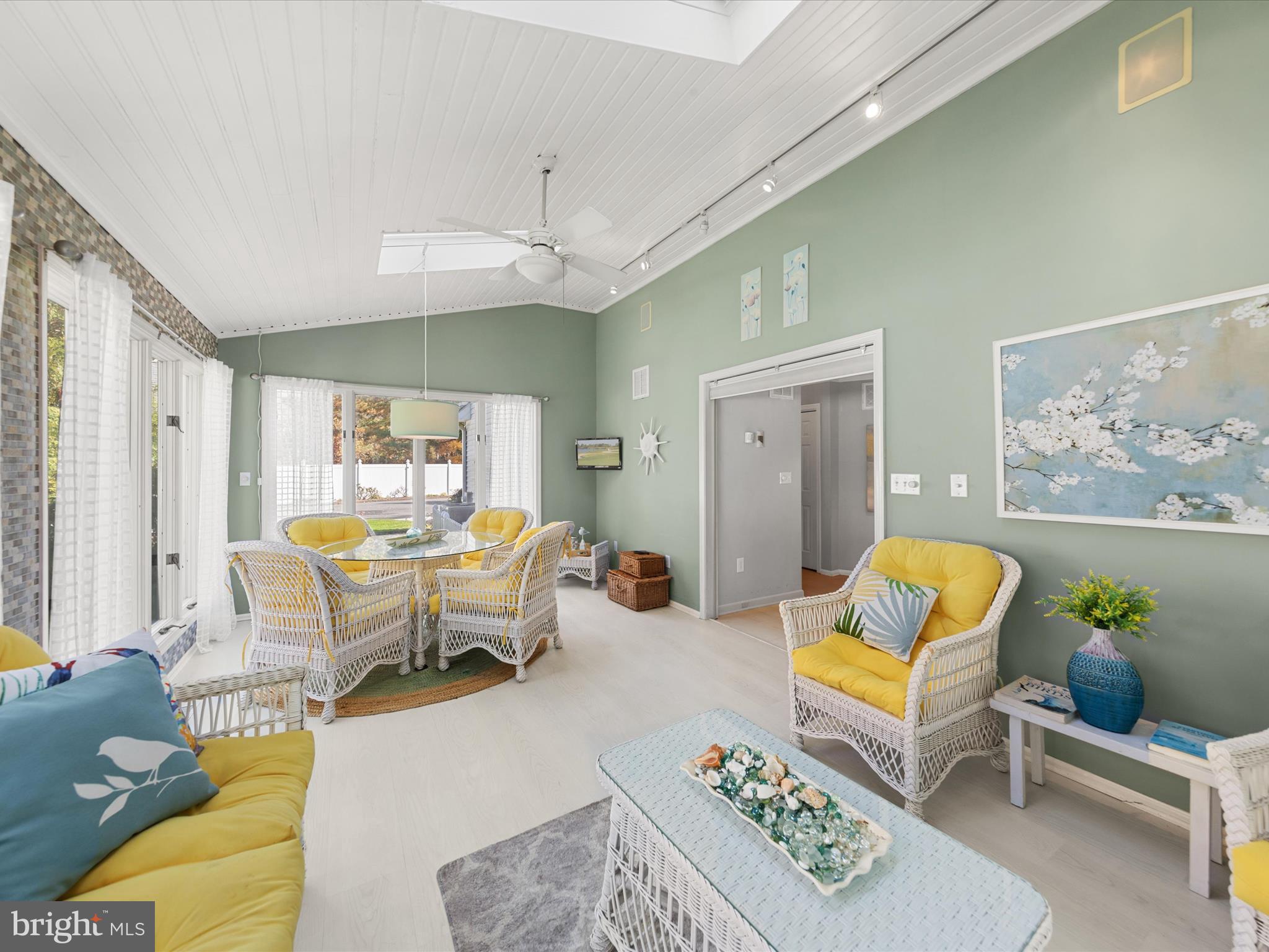 FOXCHASE - Residential