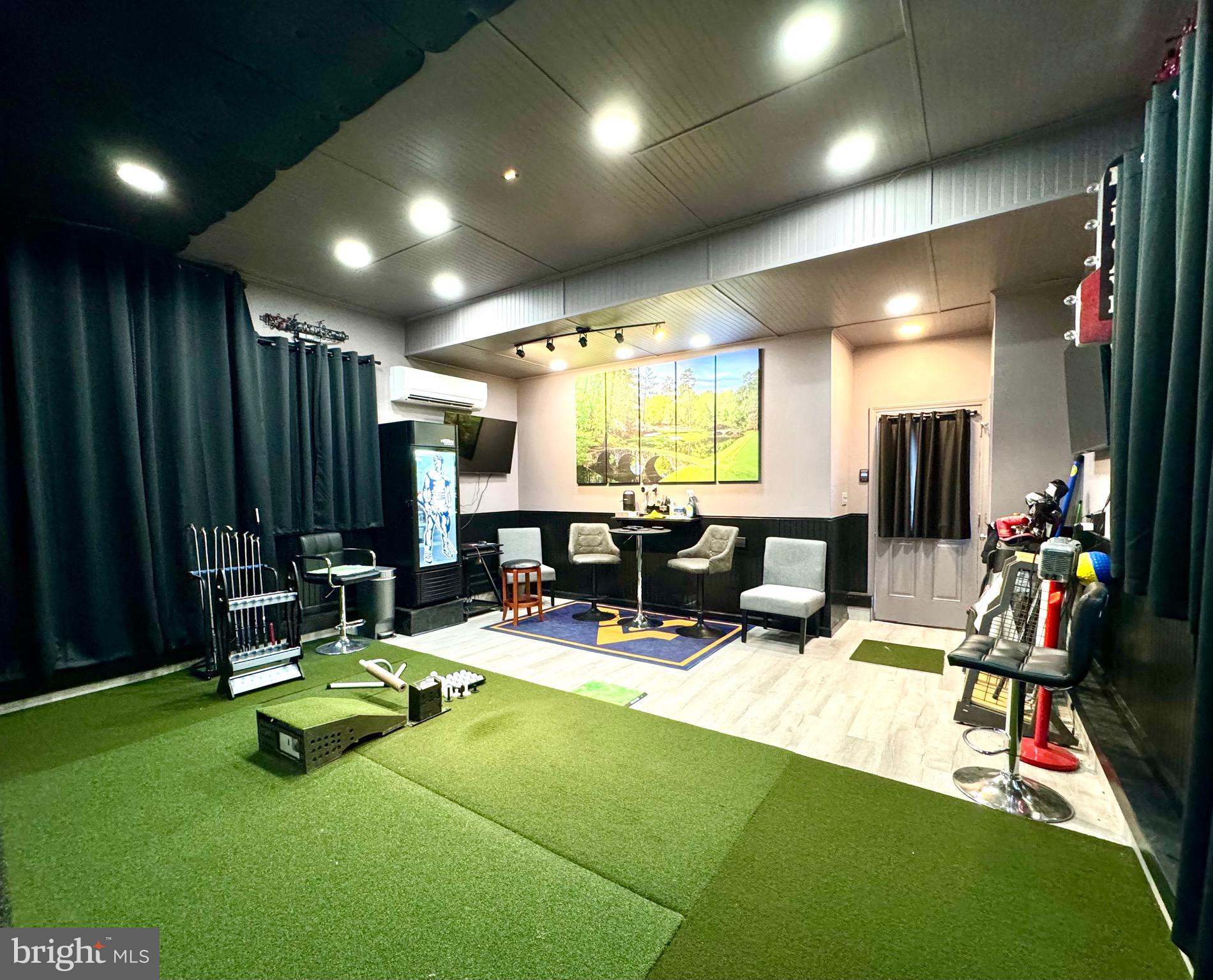 FOXCHASE - Residential