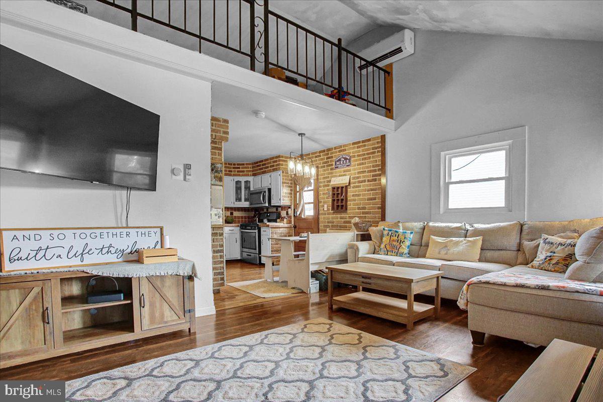 GREENFIELDS - Residential