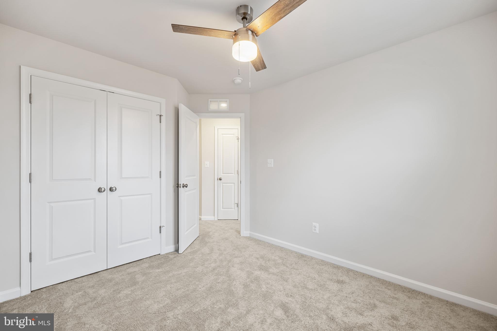 RED CLOVER MEADOWS - Residential Lease