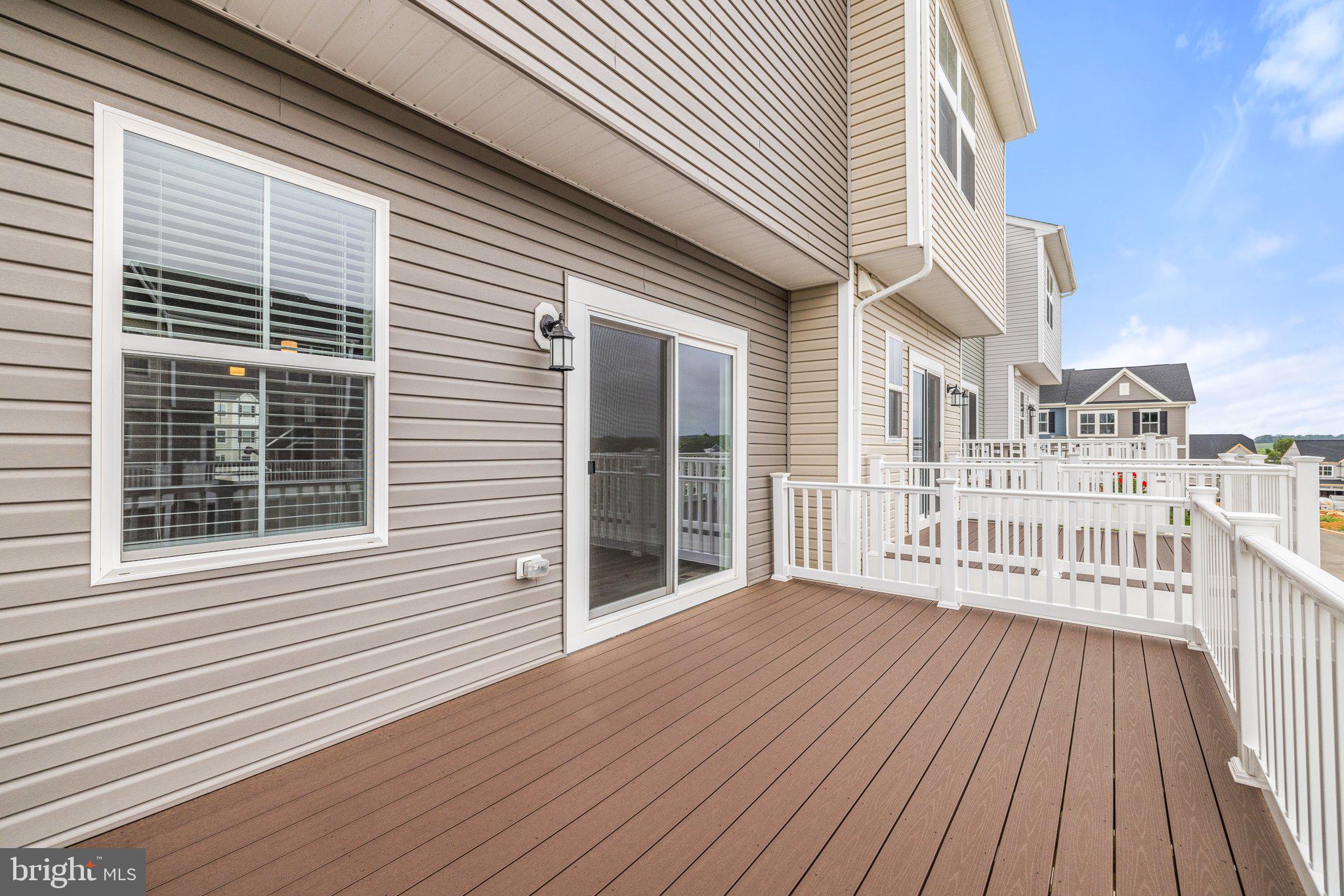 RED CLOVER MEADOWS - Residential Lease