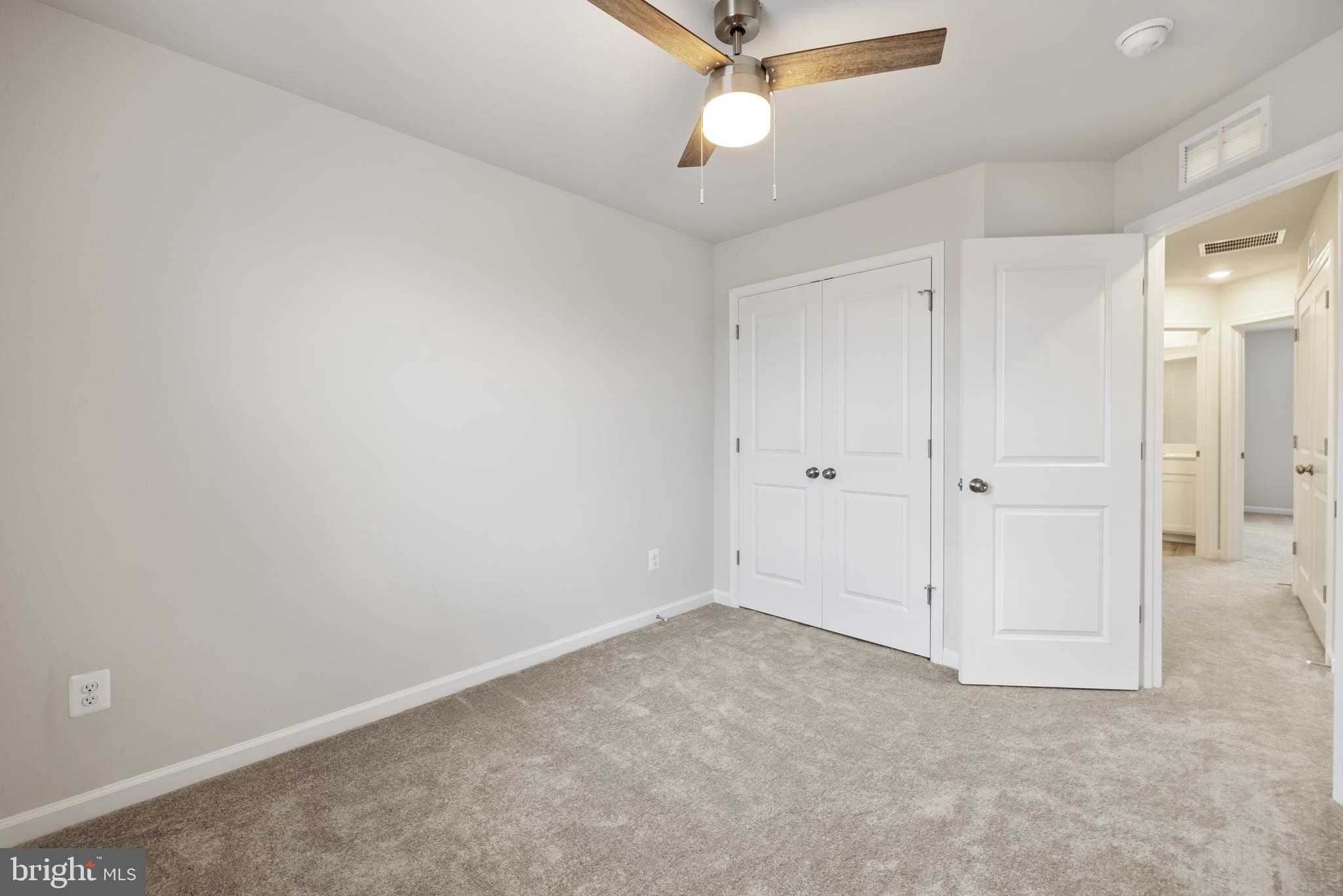 RED CLOVER MEADOWS - Residential Lease