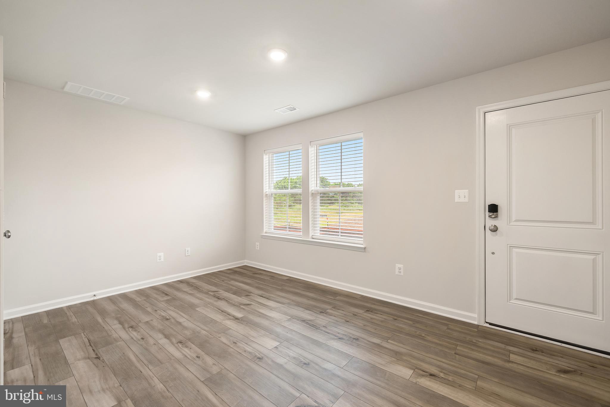 RED CLOVER MEADOWS - Residential Lease