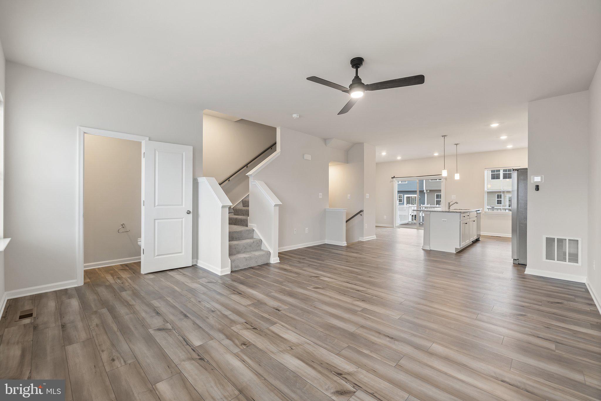 RED CLOVER MEADOWS - Residential Lease