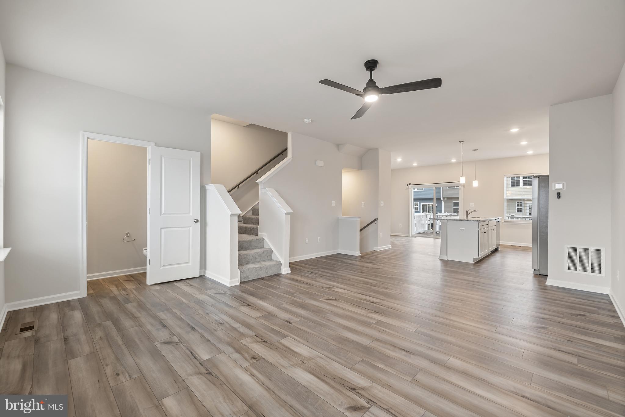 RED CLOVER MEADOWS - Residential Lease