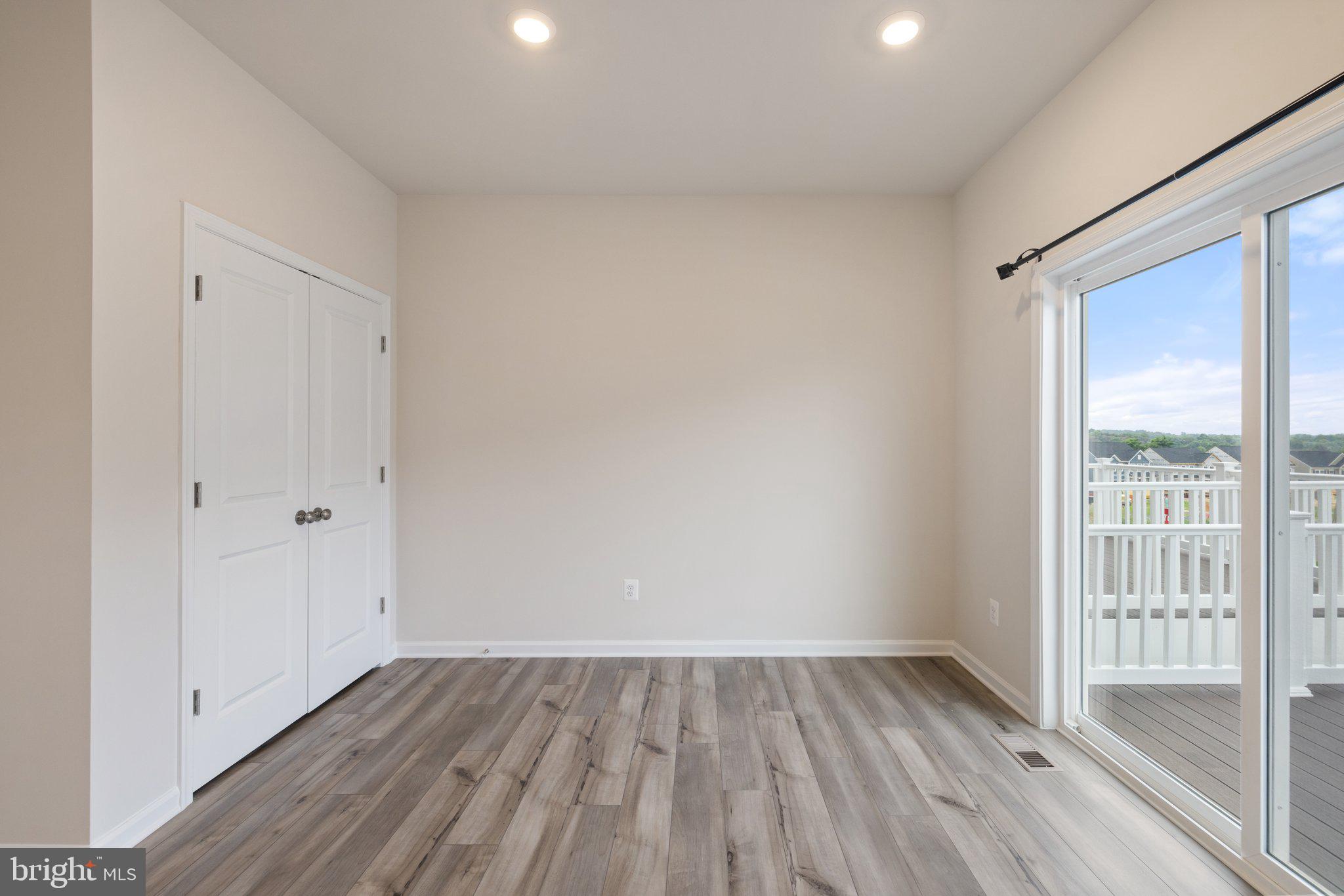 RED CLOVER MEADOWS - Residential Lease