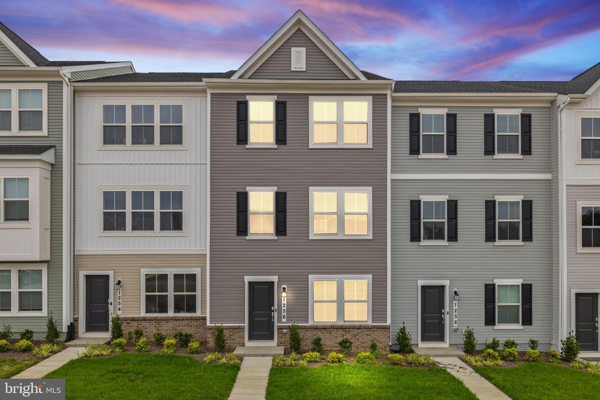 RED CLOVER MEADOWS - Residential Lease