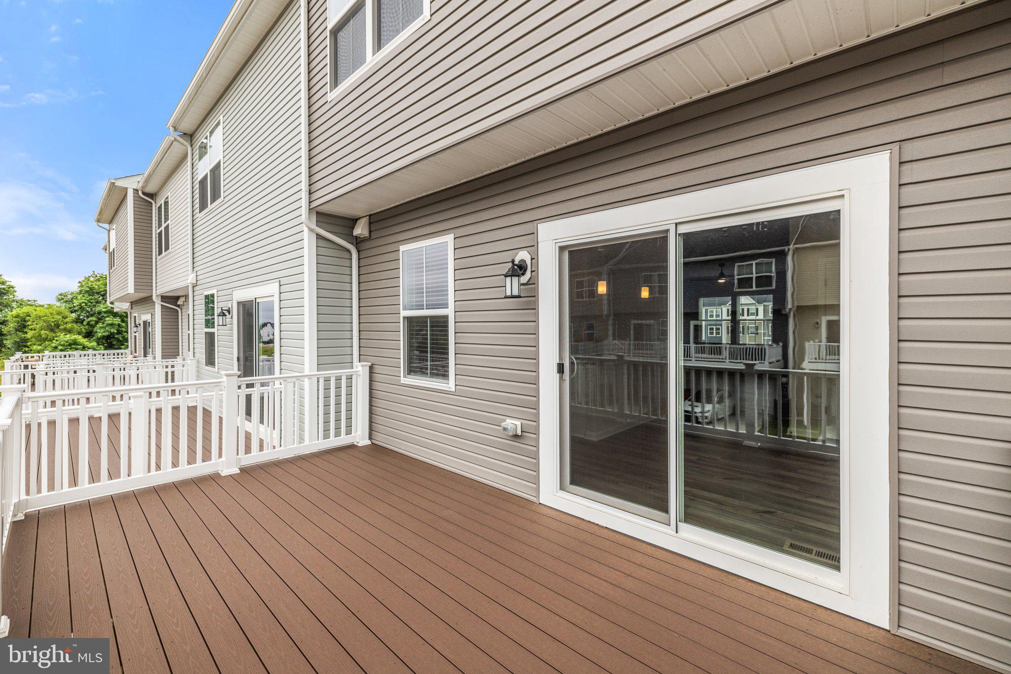 RED CLOVER MEADOWS - Residential Lease