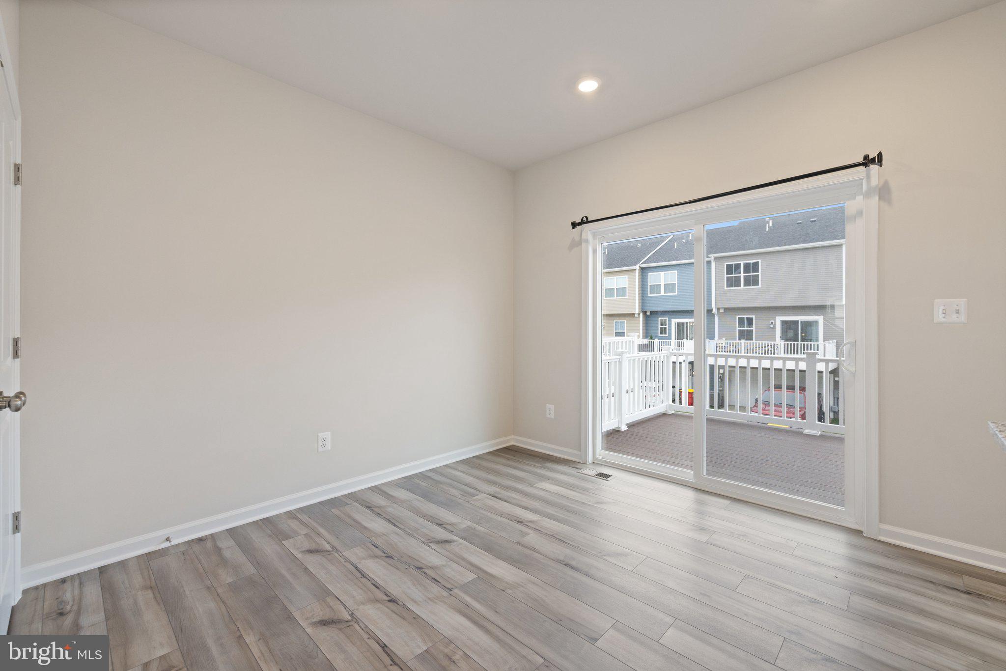 RED CLOVER MEADOWS - Residential Lease