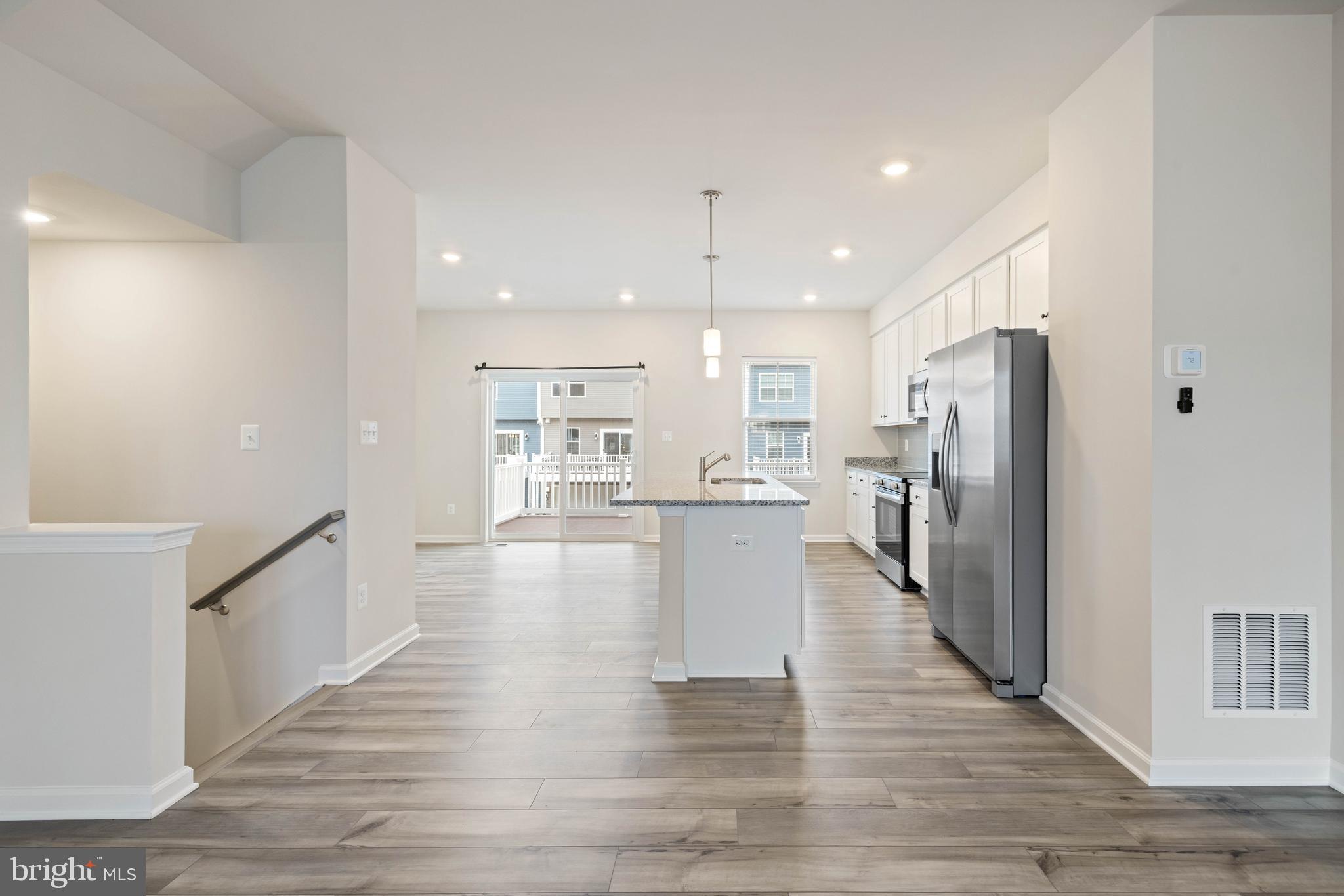 RED CLOVER MEADOWS - Residential Lease