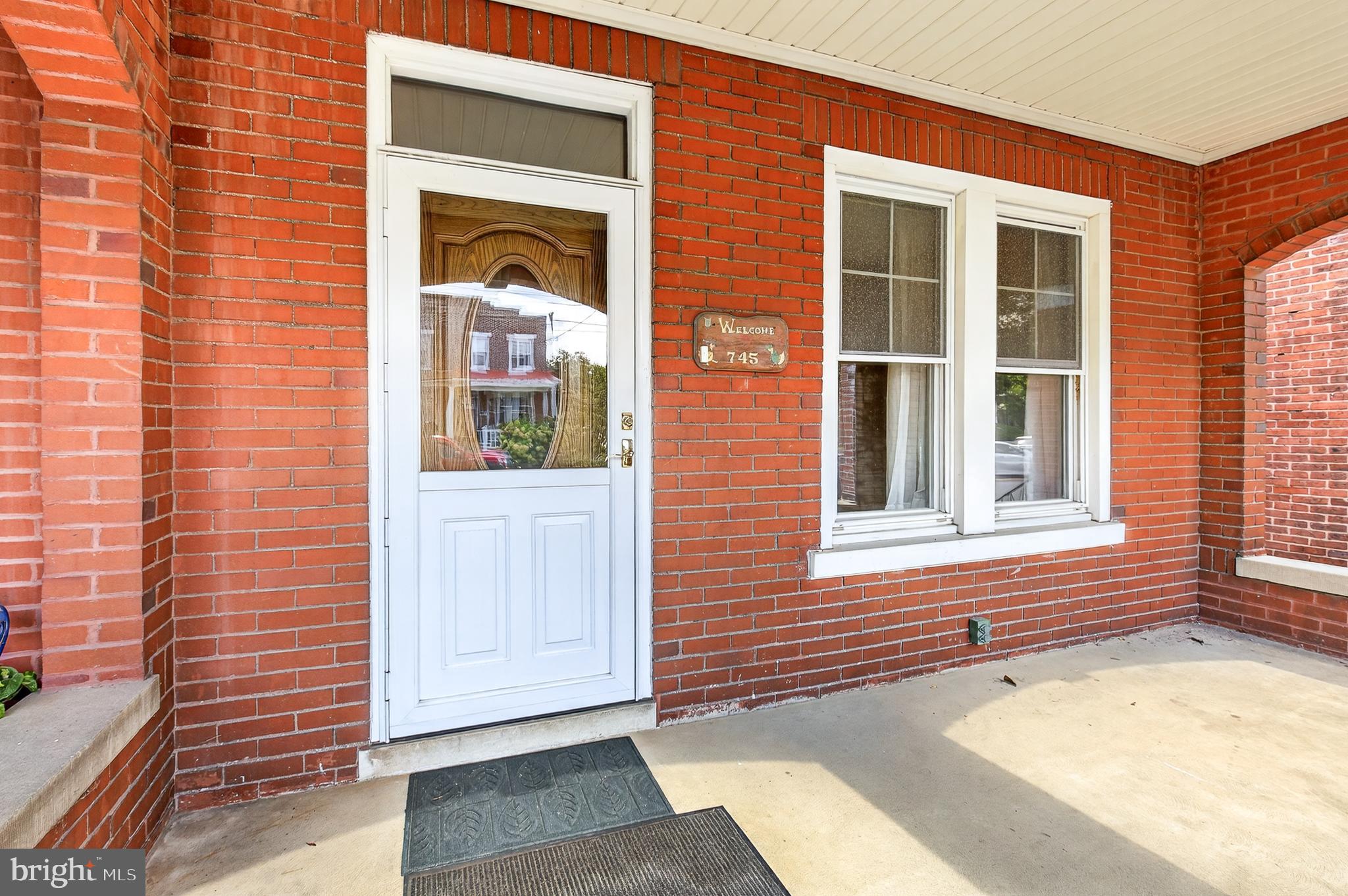 745 N FRANKLIN STREET