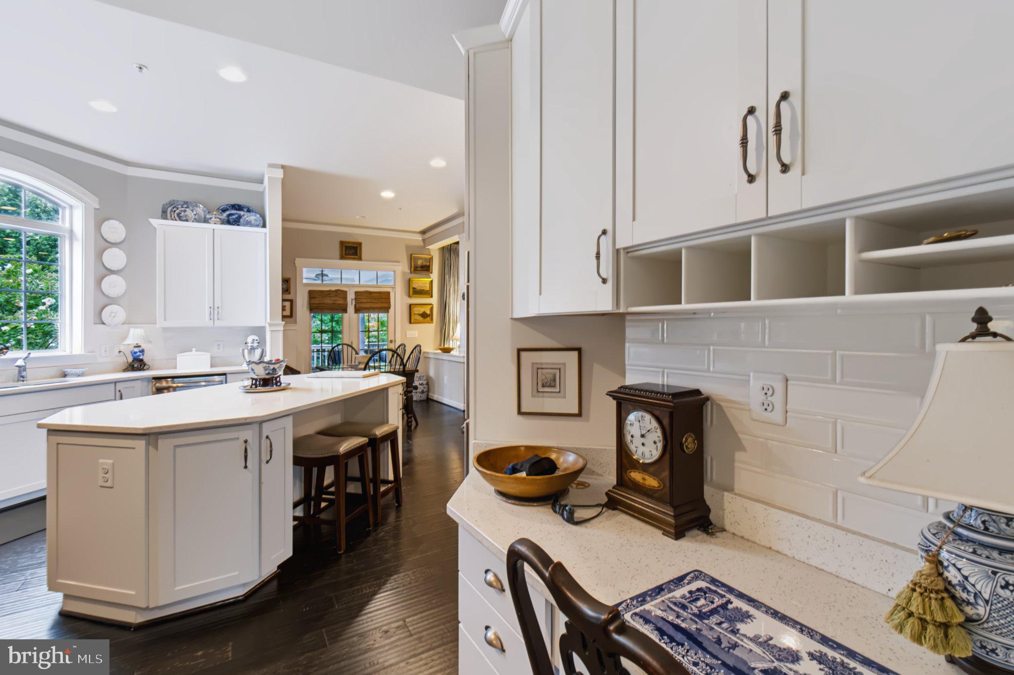 2139 BASIL HALL LANE